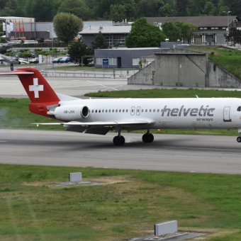 Fokker 100  Helvetic - 43