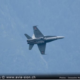 FA18 Display - 059