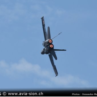 FA18 Display - 058