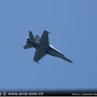 FA18 Display - 013