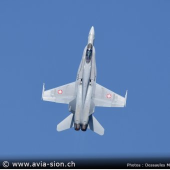 FA18 Display - 097