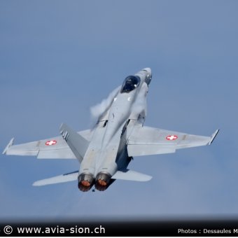 FA18 Display - 092